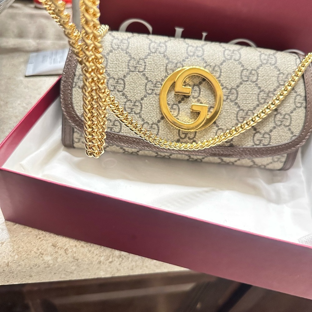 Gucci Cream and Brown Clutch with Signature Pattern